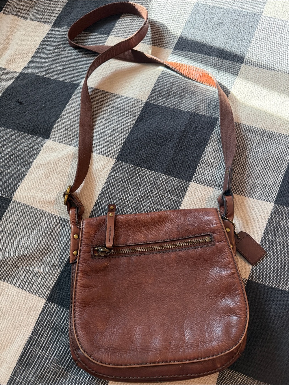 Fossil Brown Leather Crossbody Shoulder Bag with Brass Hardware